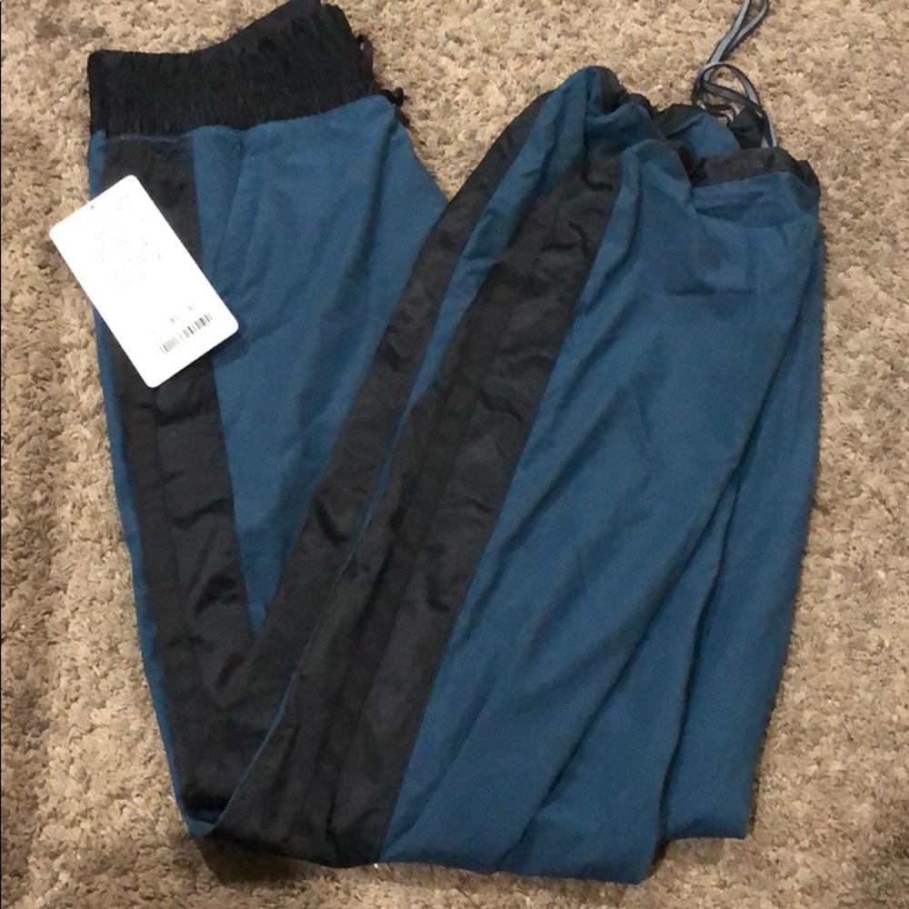 Lululemon right round pant 4
